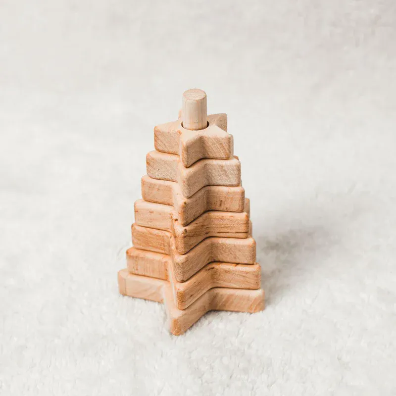 Montessori stableringer i tre- Stjerne